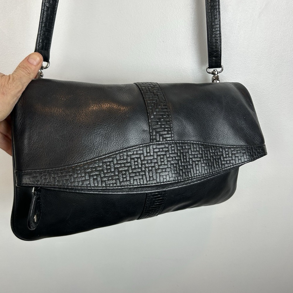 Levenger Purse Black Leather Handbag Crossbody Pebble Adustable Fold Over